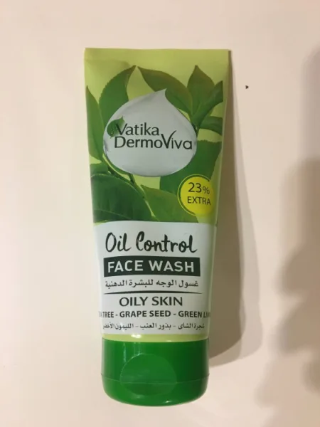 DermoViva زيت Control غسول للوجه with Tea Tree Grape Seed & Green Lime Extracts